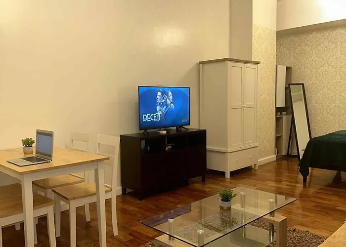 Spacious In Mosaic Tower No Balcony * Manila