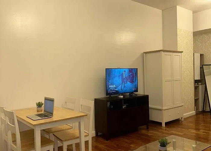 Spacious In Mosaic Tower No Balcony Manila